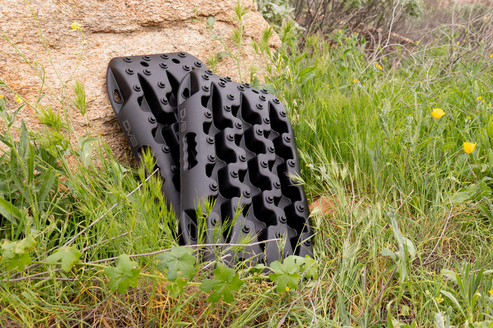 DV8 Xtract Mini Traction Board | Pair | Black
