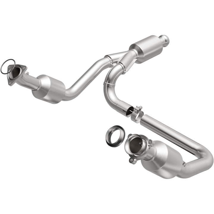 MagnaFlow OEM Grade Federal / EPA Compliant Direct-Fit Catalytic Converter 280424 for Chevrolet Silverado and GMC Sierra