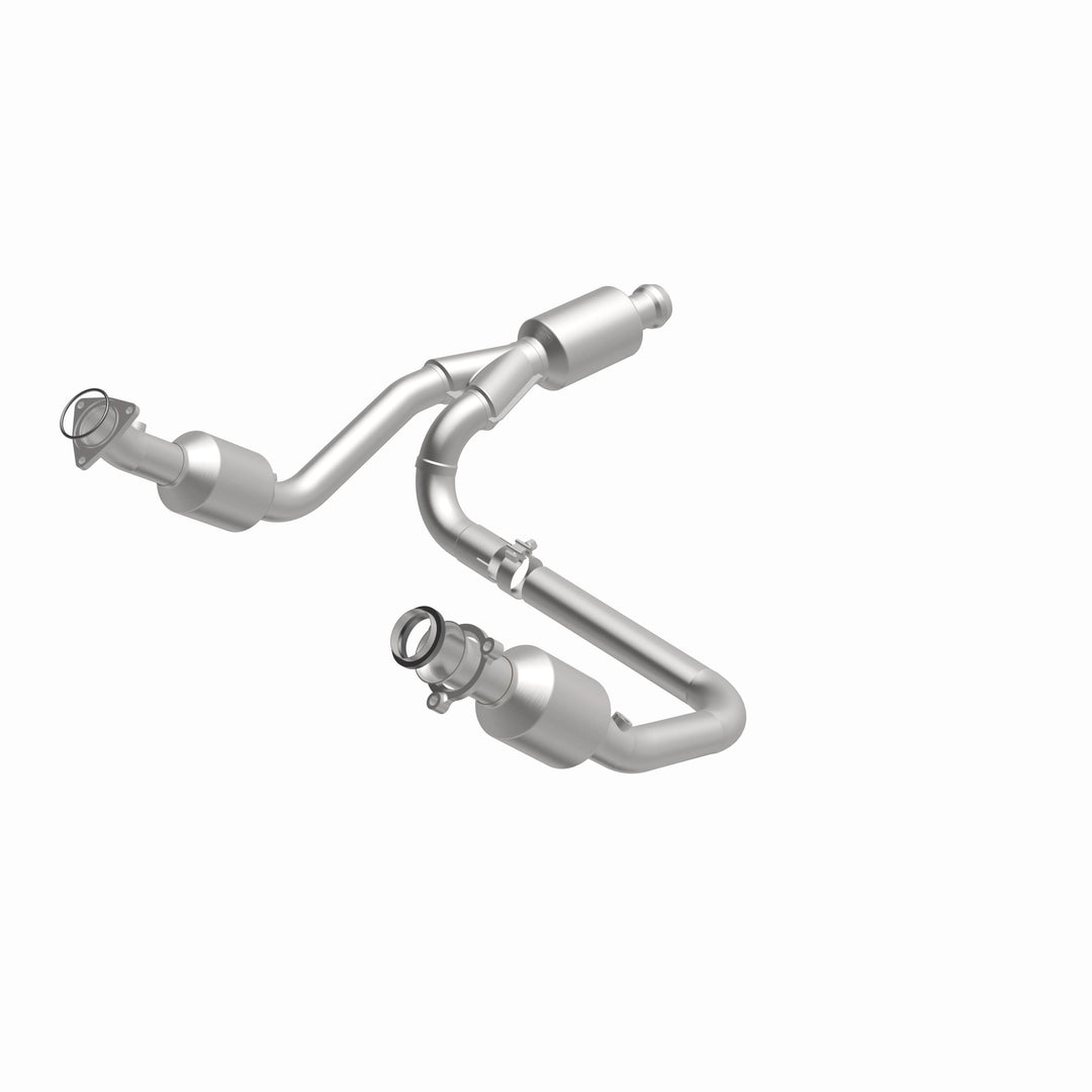 MagnaFlow OEM Grade Federal / EPA Compliant Direct-Fit Catalytic Converter 280424 for Chevrolet Silverado and GMC Sierra