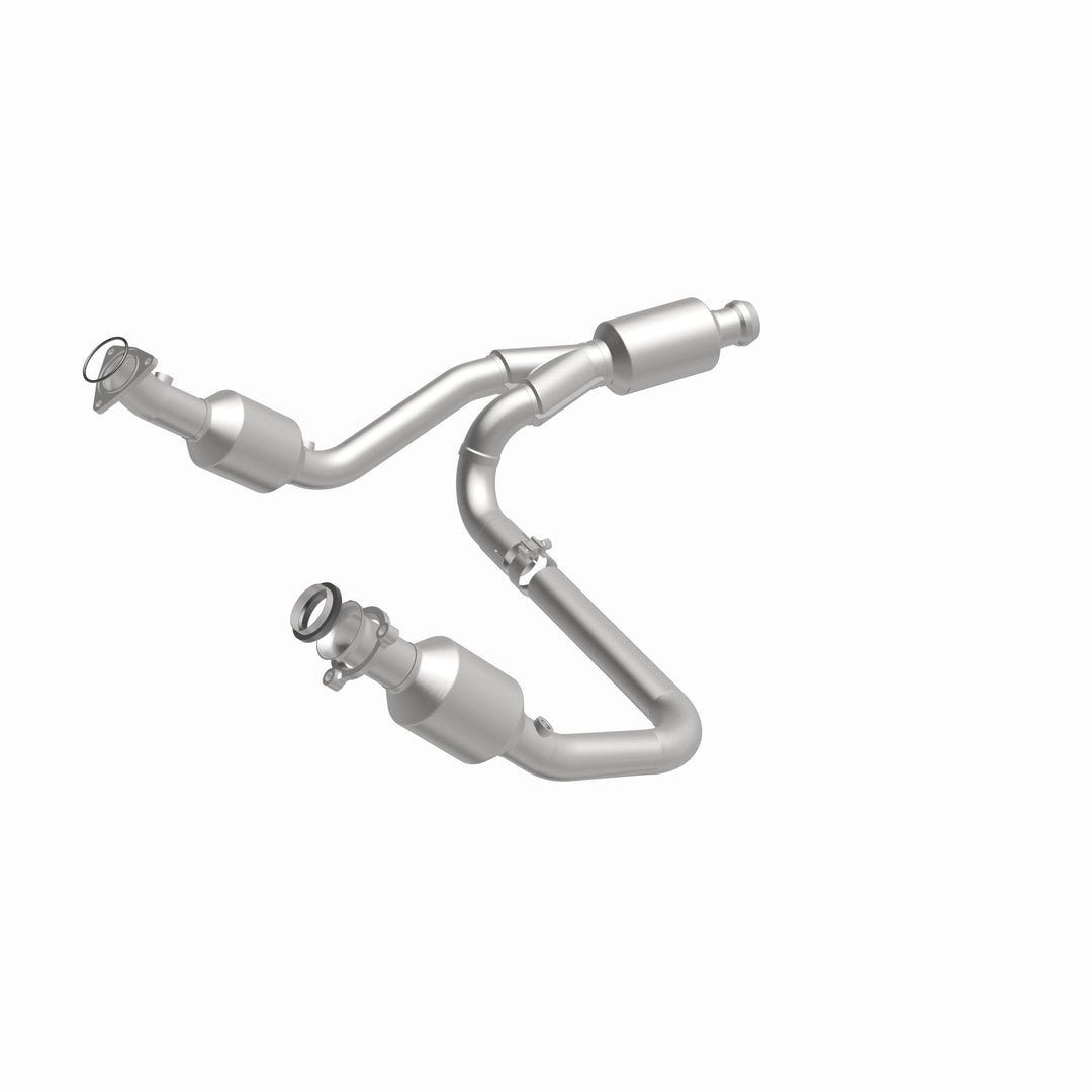 MagnaFlow OEM Grade Federal / EPA Compliant Direct-Fit Catalytic Converter 280424 for Chevrolet Silverado and GMC Sierra