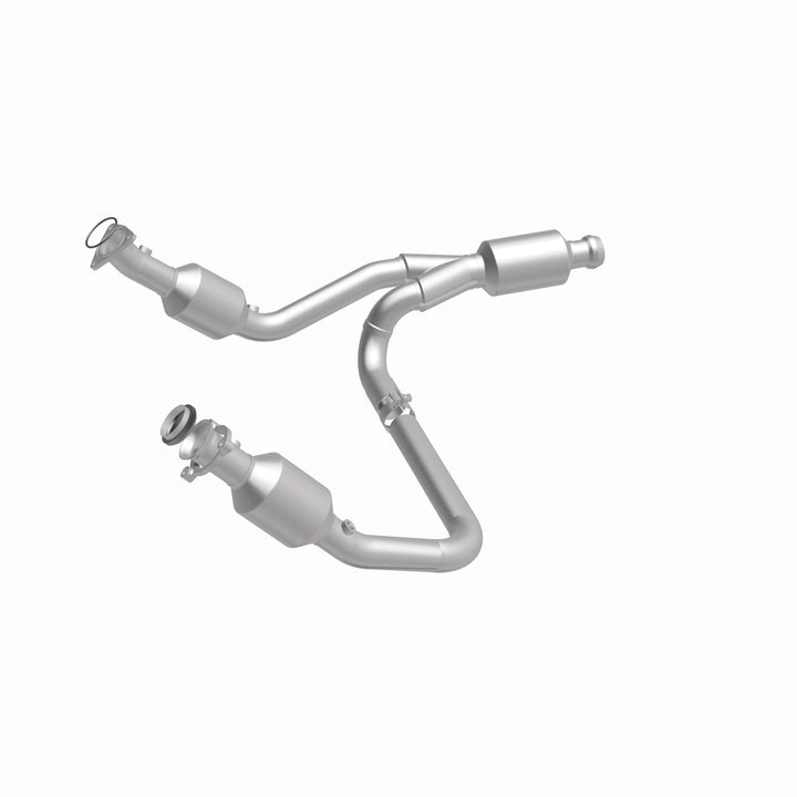 MagnaFlow OEM Grade Federal / EPA Compliant Direct-Fit Catalytic Converter 280424 for Chevrolet Silverado and GMC Sierra