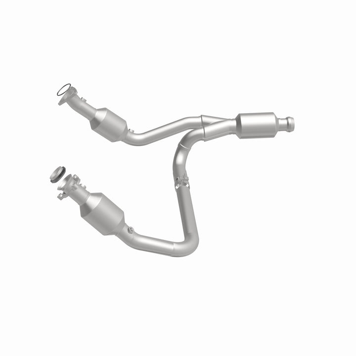MagnaFlow OEM Grade Federal / EPA Compliant Direct-Fit Catalytic Converter 280424 for Chevrolet Silverado and GMC Sierra