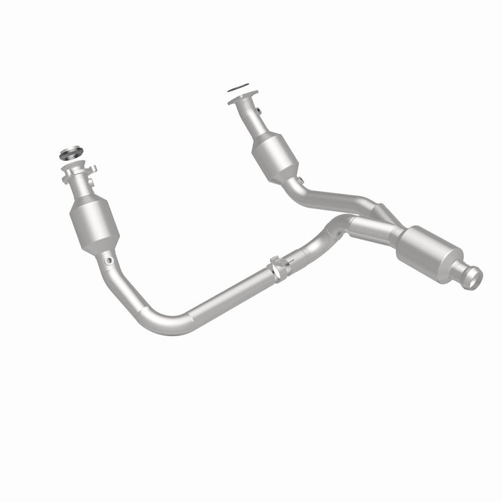 MagnaFlow OEM Grade Federal / EPA Compliant Direct-Fit Catalytic Converter 280424 for Chevrolet Silverado and GMC Sierra