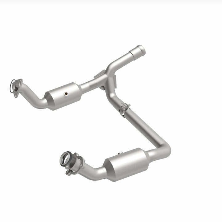 MagnaFlow OEM Grade Federal / EPA Compliant Direct-Fit Catalytic Converter 280656 for Chevrolet Silverado and GMC Sierra