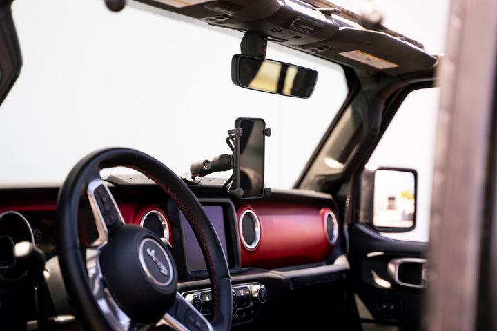 Jeep Wrangler JL & Gladiator JT Digital Device Dash Mount