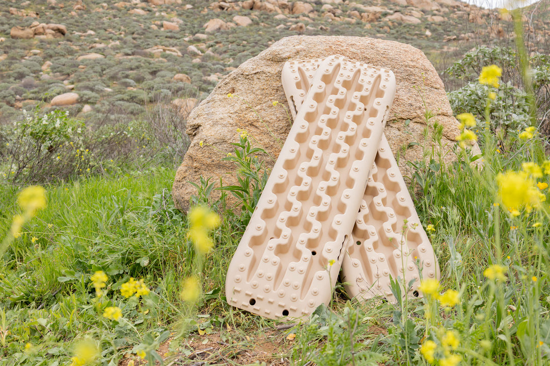 DV8 Xtract Traction Boards | Pair | Tan