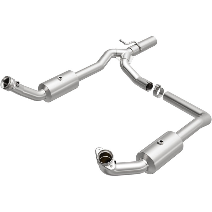 MagnaFlow California Grade CARB Compliant Direct-Fit Catalytic Converter for Ford E-350 Super Duty 5.4L & 6.8L (Part #4551599)
