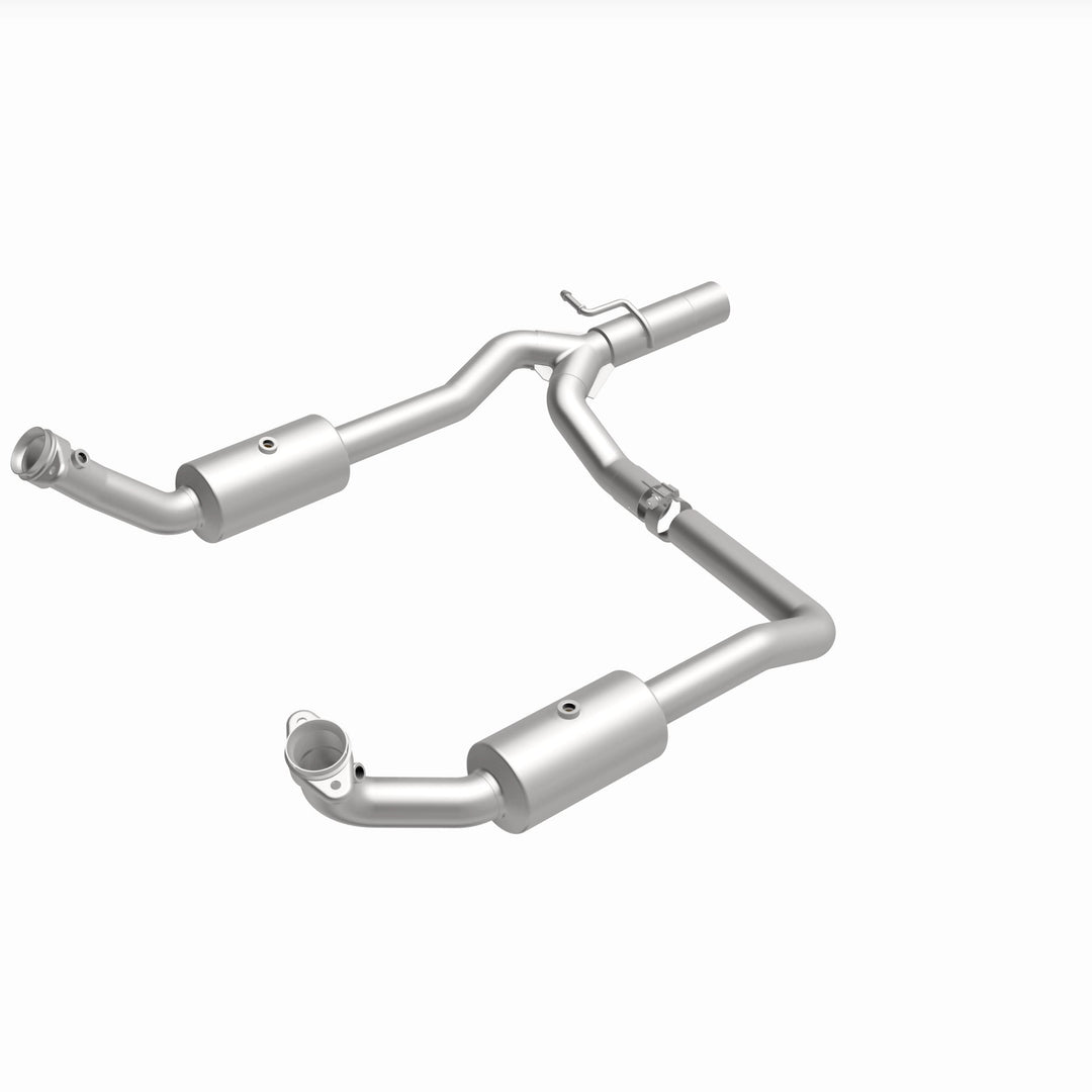 MagnaFlow California Grade CARB Compliant Direct-Fit Catalytic Converter for Ford E-350 Super Duty 5.4L & 6.8L (Part #4551599)