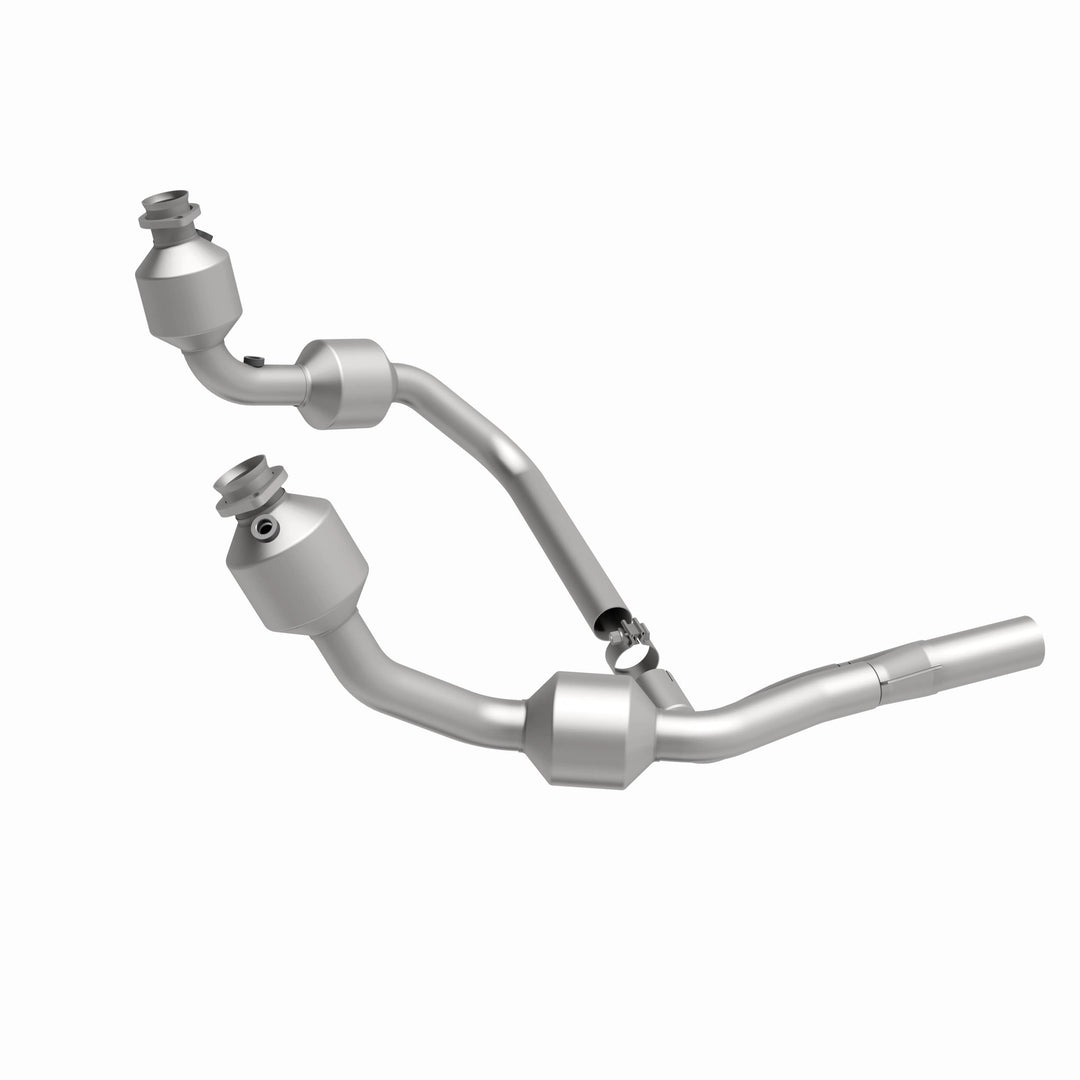 MagnaFlow OEM Grade Federal/EPA Compliant Direct-Fit Catalytic Converter for Jeep Wrangler 3.8L (Part #49689)