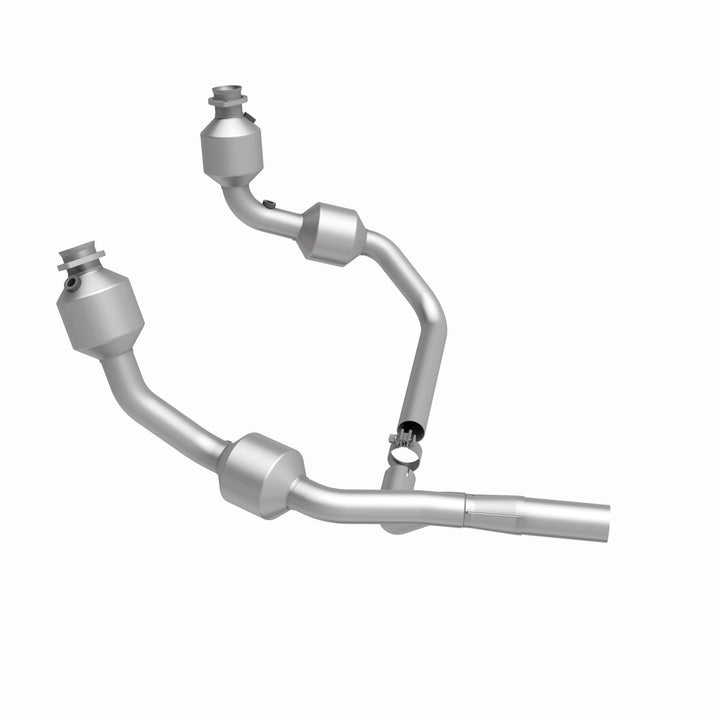 MagnaFlow OEM Grade Federal/EPA Compliant Direct-Fit Catalytic Converter for Jeep Wrangler 3.8L (Part #49689)