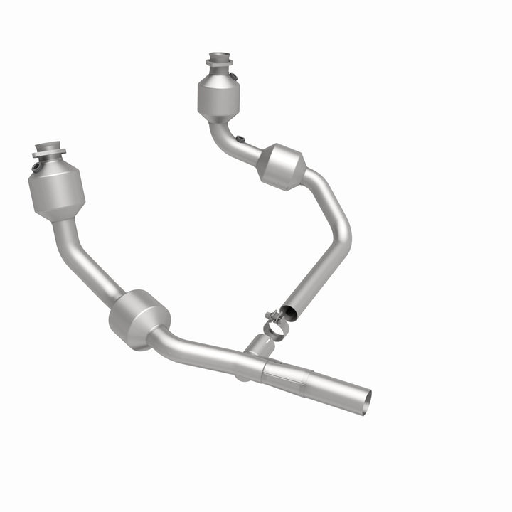MagnaFlow OEM Grade Federal/EPA Compliant Direct-Fit Catalytic Converter for Jeep Wrangler 3.8L (Part #49689)