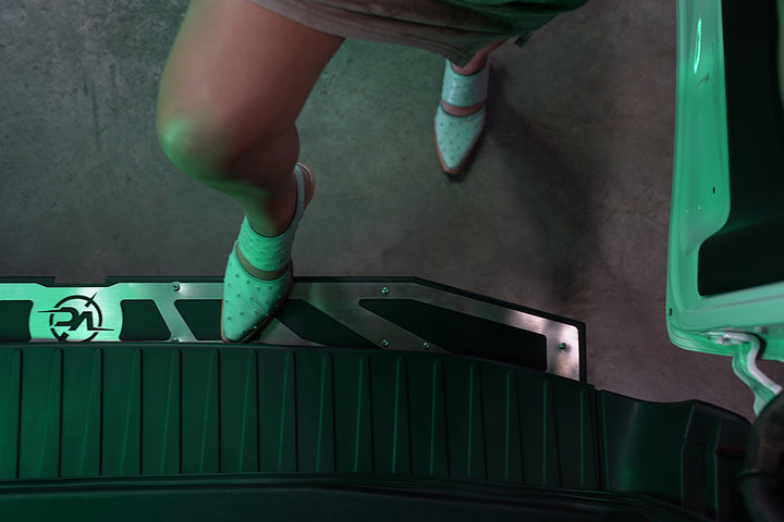 TUG STEP, TRANSIT