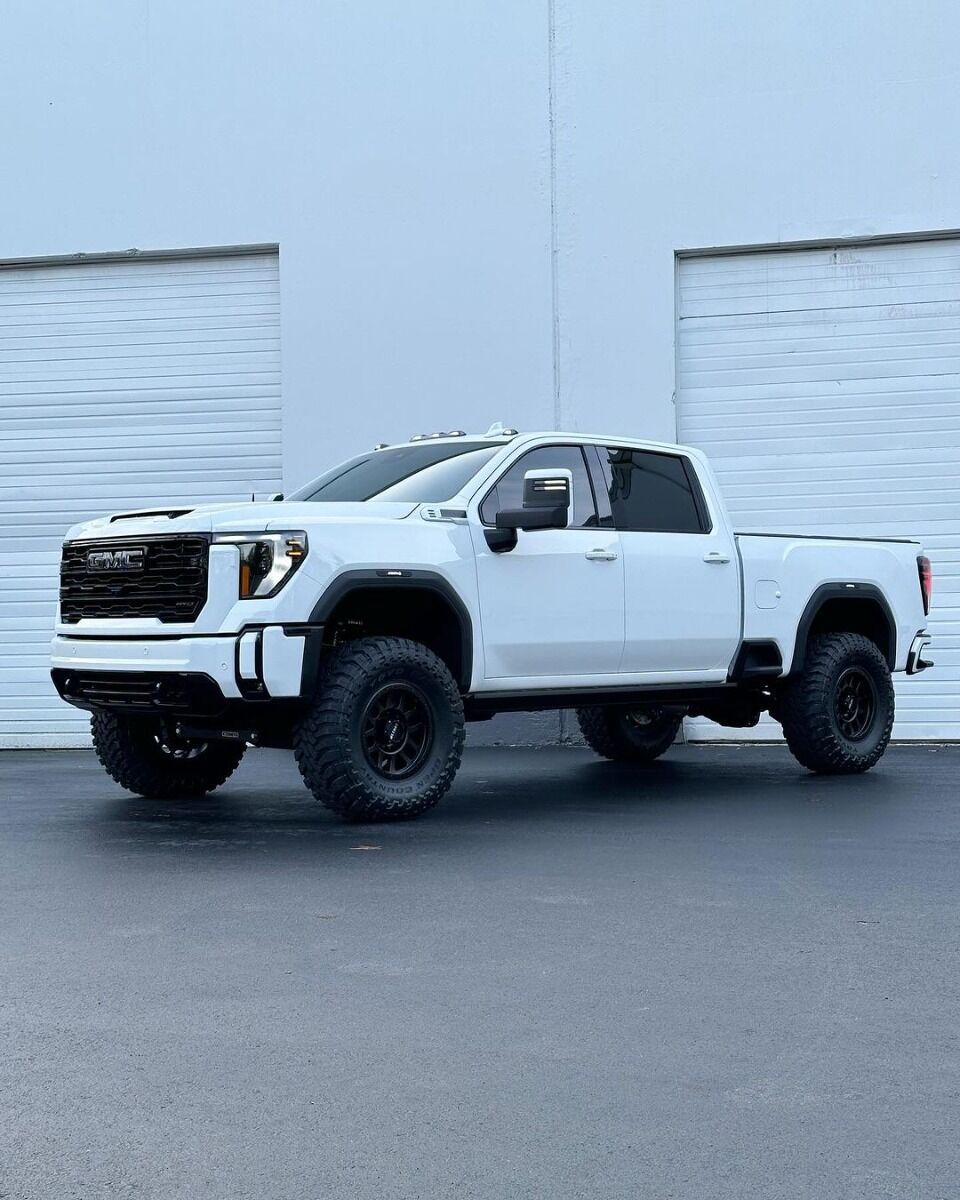 Cognito 4-Inch Performance Lift Kit with Fox PSRR 2.0 Shocks for 2020-2026 Silverado/Sierra 2500/3500 2WD/4WD