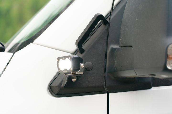 A-PILLAR GRAB HANDLE LIGHT MOUNT - SPRINTER