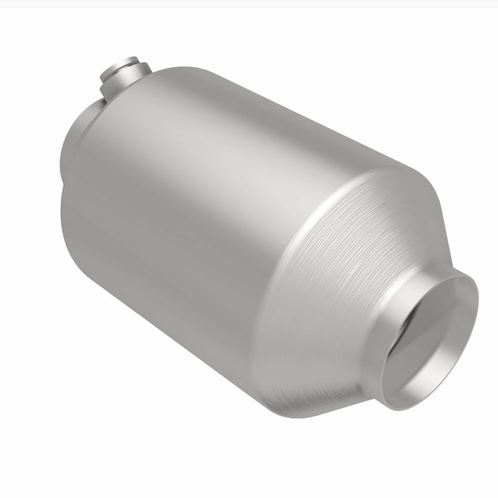 MagnaFlow OEM Grade Federal/EPA Compliant Universal Catalytic Converter 51046 for Toyota and Chevrolet Trucks