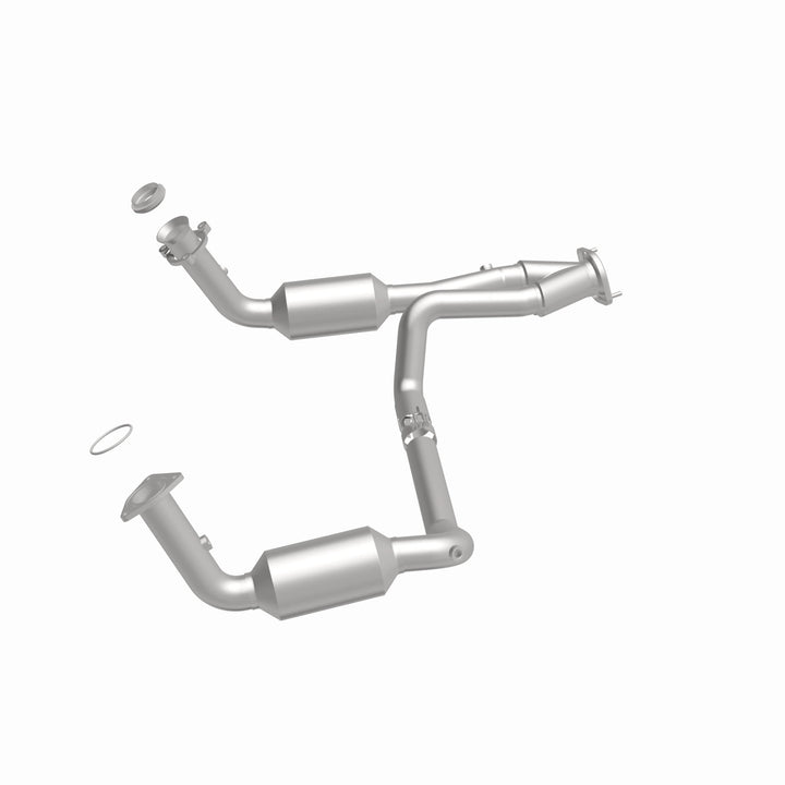 MagnaFlow OEM Grade Federal / EPA Compliant Direct-Fit Catalytic Converter 51097 for Chevy Silverado, GMC Sierra, Cadillac Escalade