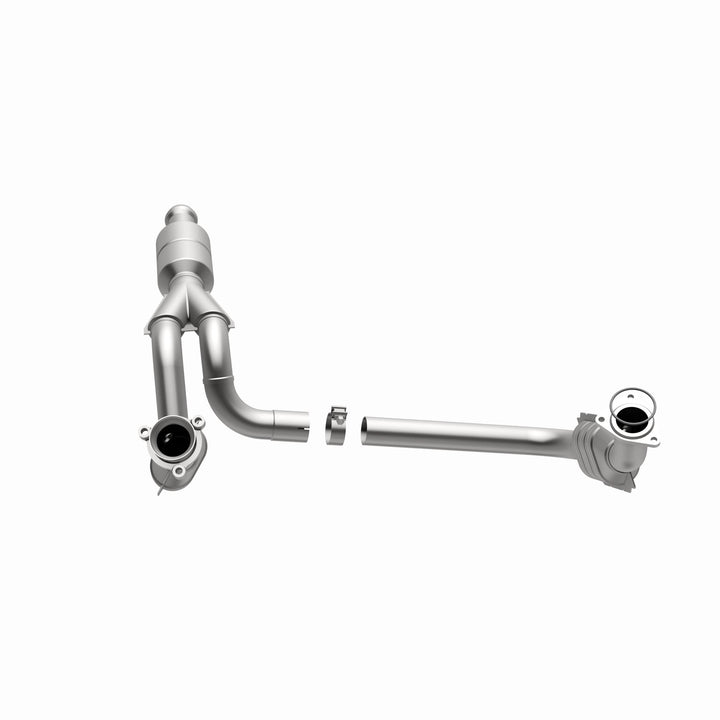 MagnaFlow OEM Grade Federal / EPA Compliant Direct-Fit Catalytic Converter 51578 for Chevy Silverado and GMC Sierra