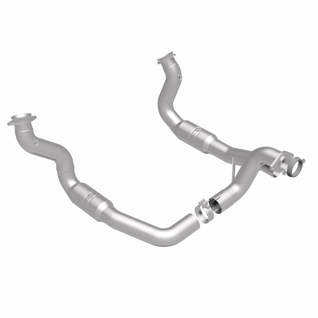 MagnaFlow OEM Grade Federal/EPA Compliant Catalytic Converter for Ford F-250 & F-350 6.2L (Part #52297)