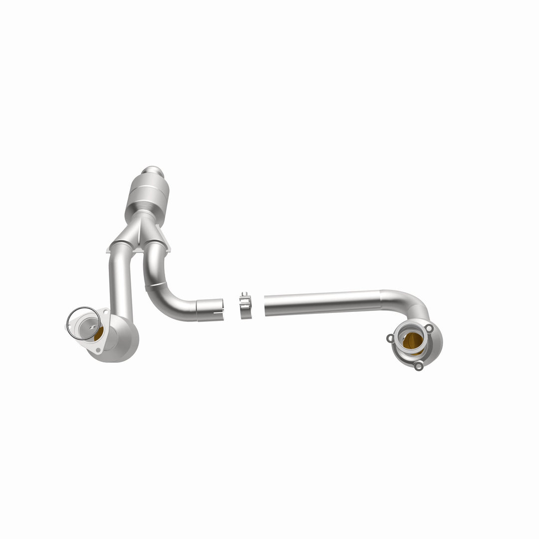MagnaFlow OEM Grade Federal / EPA Compliant Direct-Fit Catalytic Converter 52642 for Chevy Silverado and GMC Yukon