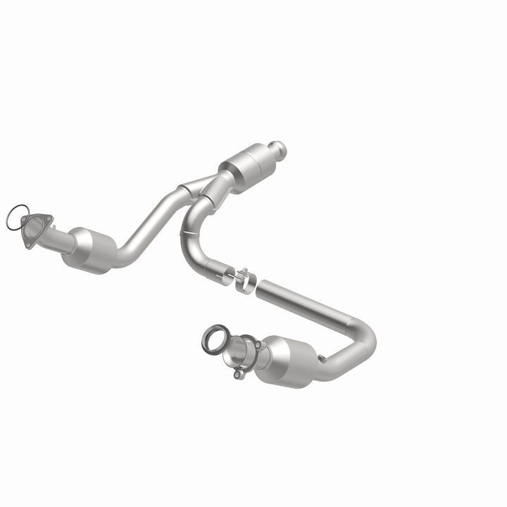 MagnaFlow OEM Grade Federal / EPA Compliant Direct-Fit Catalytic Converter 52642 for Chevy Silverado and GMC Yukon