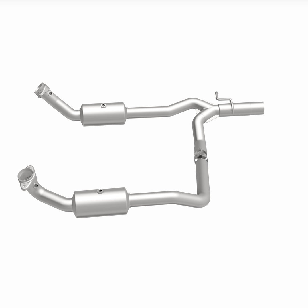 MagnaFlow California Grade CARB Compliant Direct-Fit Catalytic Converter for Ford E-350 Super Duty 6.8L – Part #5551599