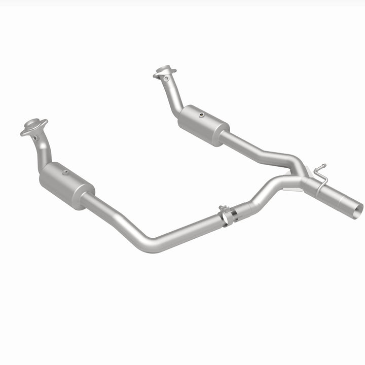 MagnaFlow California Grade CARB Compliant Direct-Fit Catalytic Converter for Ford E-350 Super Duty 6.8L – Part #5551599