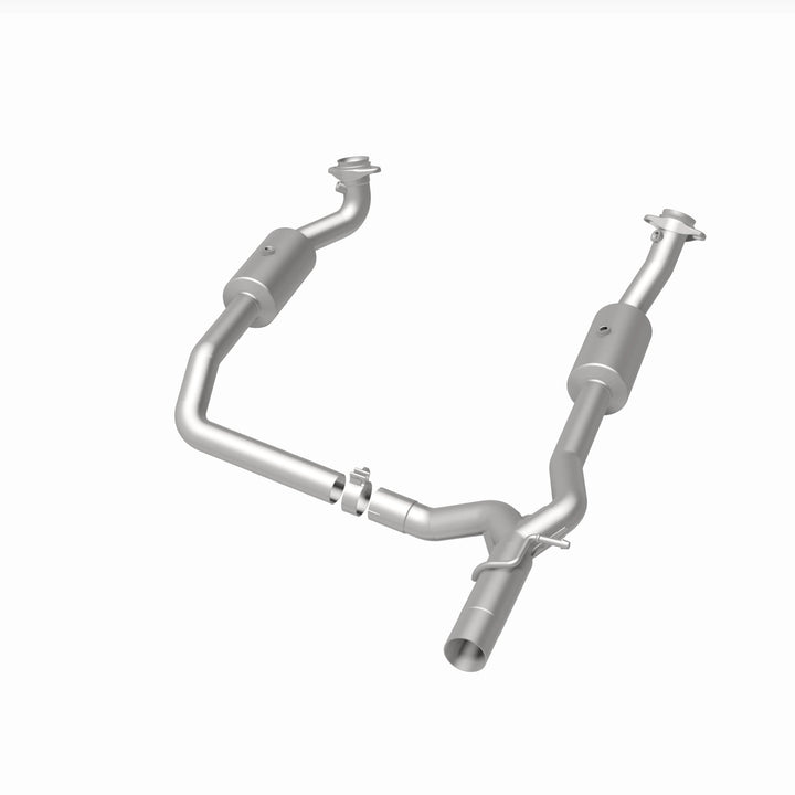 MagnaFlow California Grade CARB Compliant Direct-Fit Catalytic Converter for Ford E-350 Super Duty 6.8L – Part #5551599