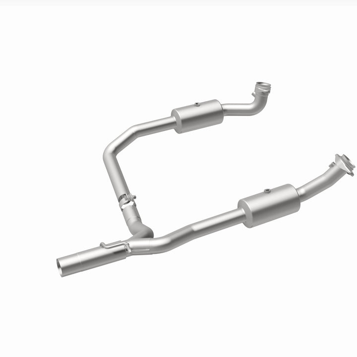 MagnaFlow California Grade CARB Compliant Direct-Fit Catalytic Converter for Ford E-350 Super Duty 6.8L – Part #5551599