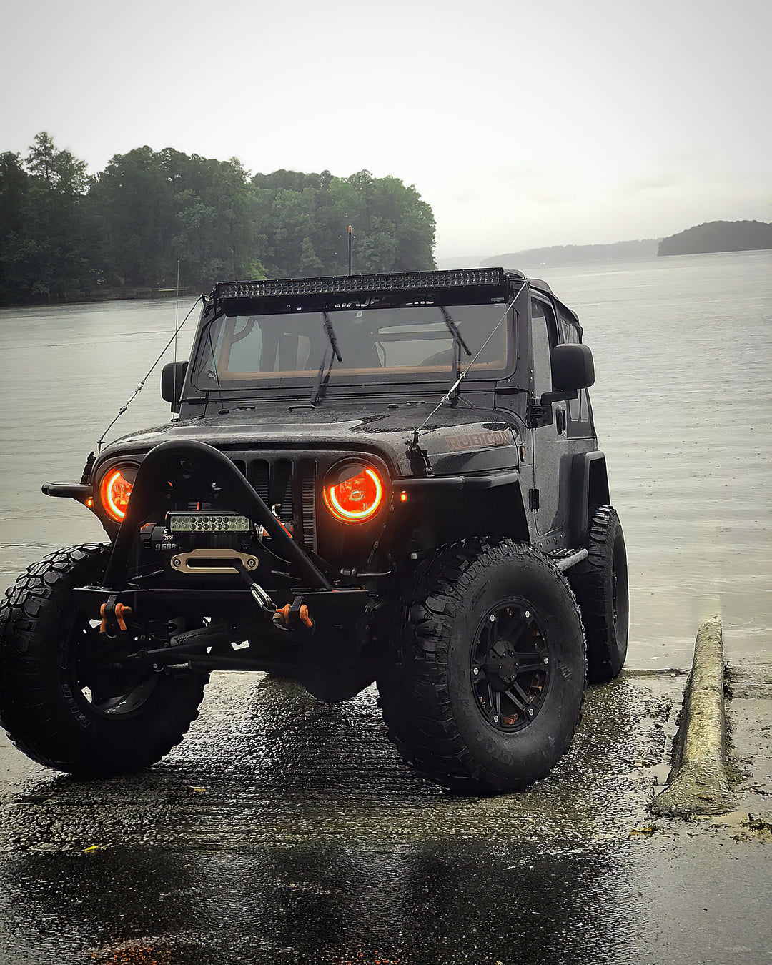 Oracle Lighting 5769-332 7-Inch High Powered LED Headlights with Black Bezel and Dynamic ColorSHIFT