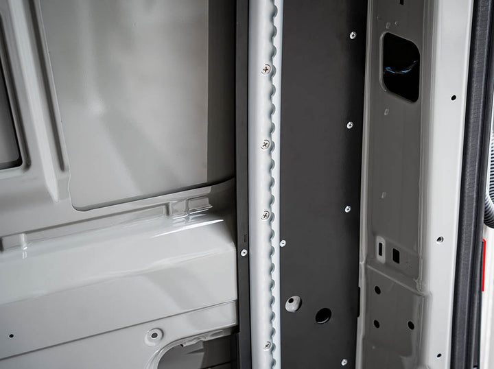 Sprinter Bed Bracket 170" L-Track Black