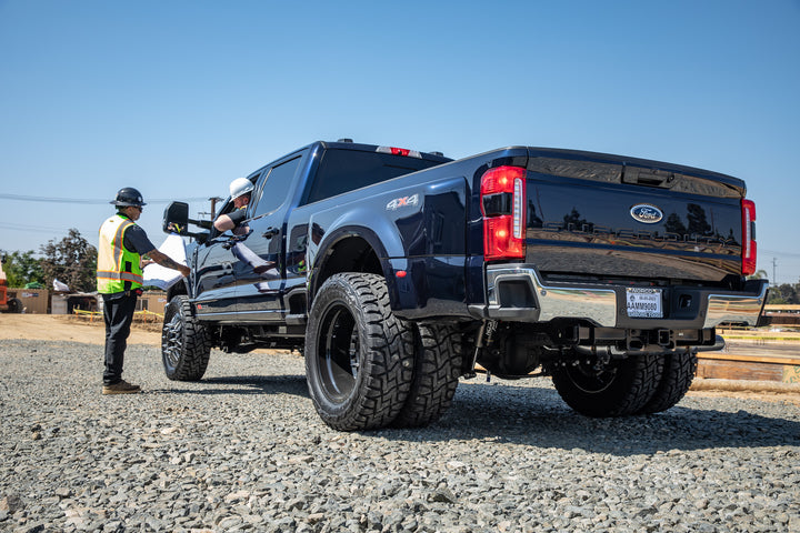 ICON 2023 Ford F-250/F-350 Super Duty 4WD, 2.5-3" Lift, Stage 4 Coilover Conversion System