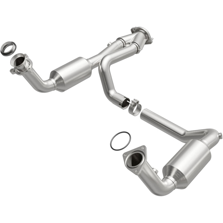 MagnaFlow HM Grade Federal/EPA Compliant Direct-Fit Catalytic Converter 93419 for Chevy Silverado, GMC Sierra, Cadillac Escalade
