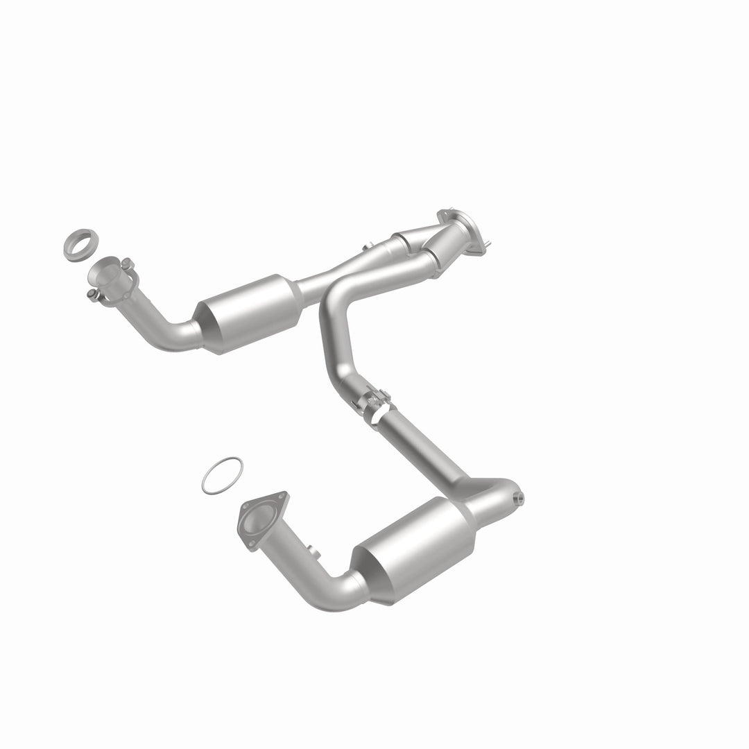 MagnaFlow HM Grade Federal/EPA Compliant Direct-Fit Catalytic Converter 93419 for Chevy Silverado, GMC Sierra, Cadillac Escalade