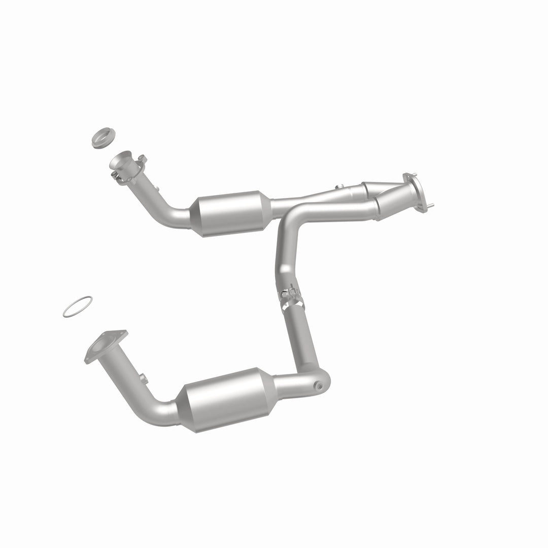 MagnaFlow HM Grade Federal/EPA Compliant Direct-Fit Catalytic Converter 93419 for Chevy Silverado, GMC Sierra, Cadillac Escalade
