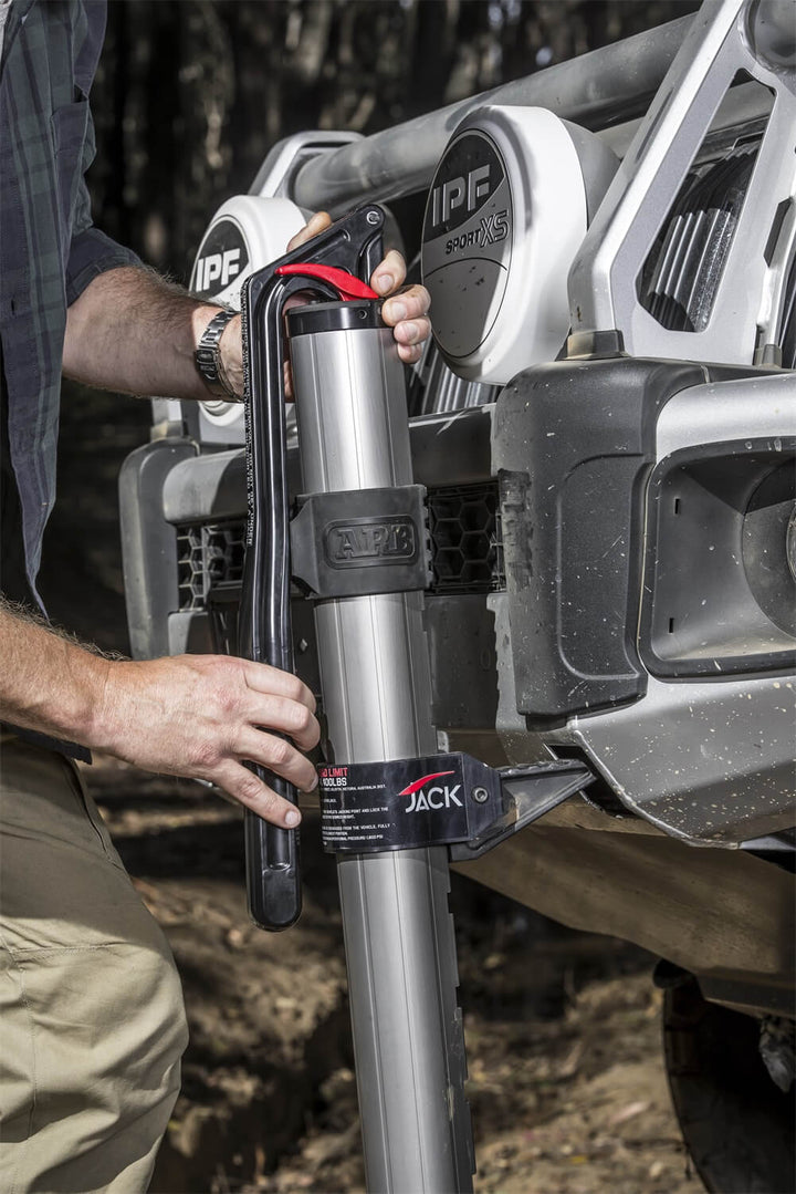 ARB Hydraulic Recovery Jack 1060001 - Heavy-Duty Off-Road Vehicle Lifting Equipment
