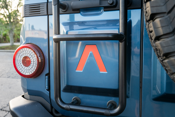 Emergency Reflective Lambda Rear Tailgate Overlay - 2024+ Grenadier