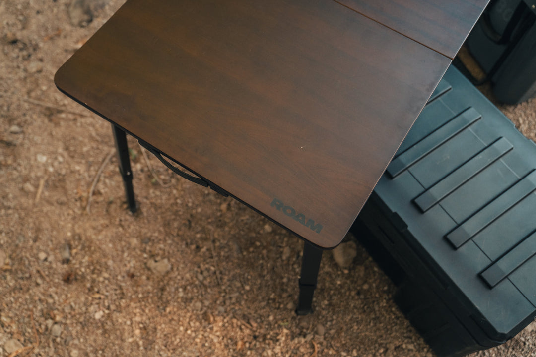 CAMP TABLE