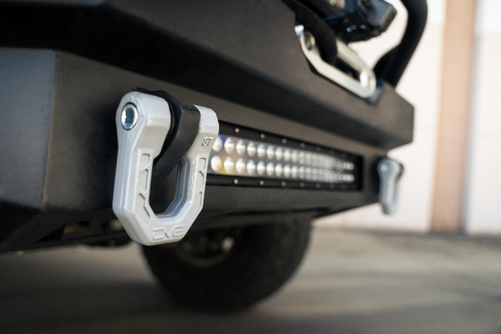 DV8 Elite Series 3/4" D-Ring Shackles , Pair