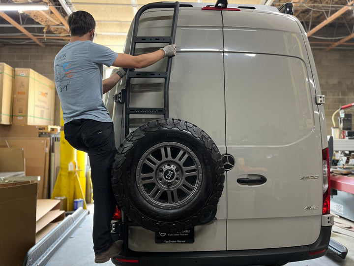 Avatar Van Rear Ladder Tire Carrier