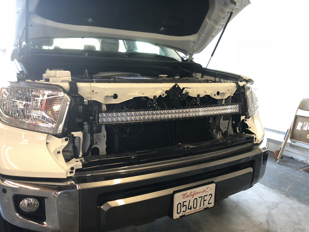 42" Hidden Grille Curved LED Light Bar Brackets Kit For 2014-2021 Toyota Tundra