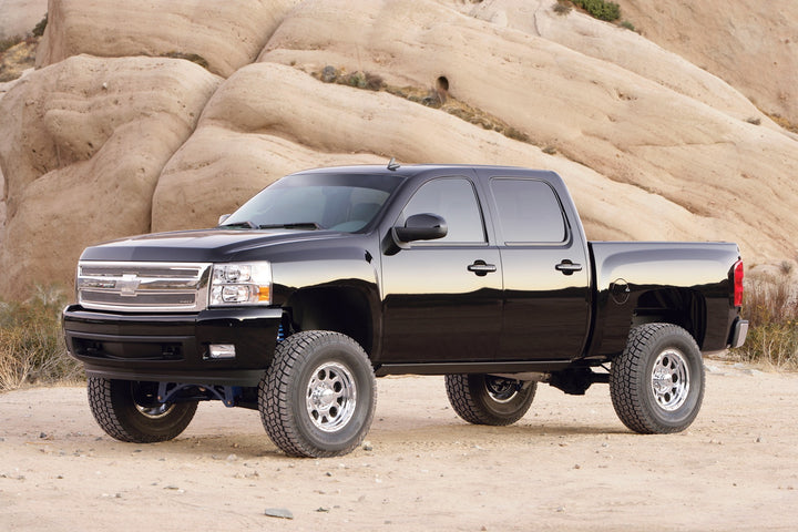 Fabtech K1024 Suspension Lift Kit for Chevy Silverado and GMC Sierra 1500 (7-Inch Lift)