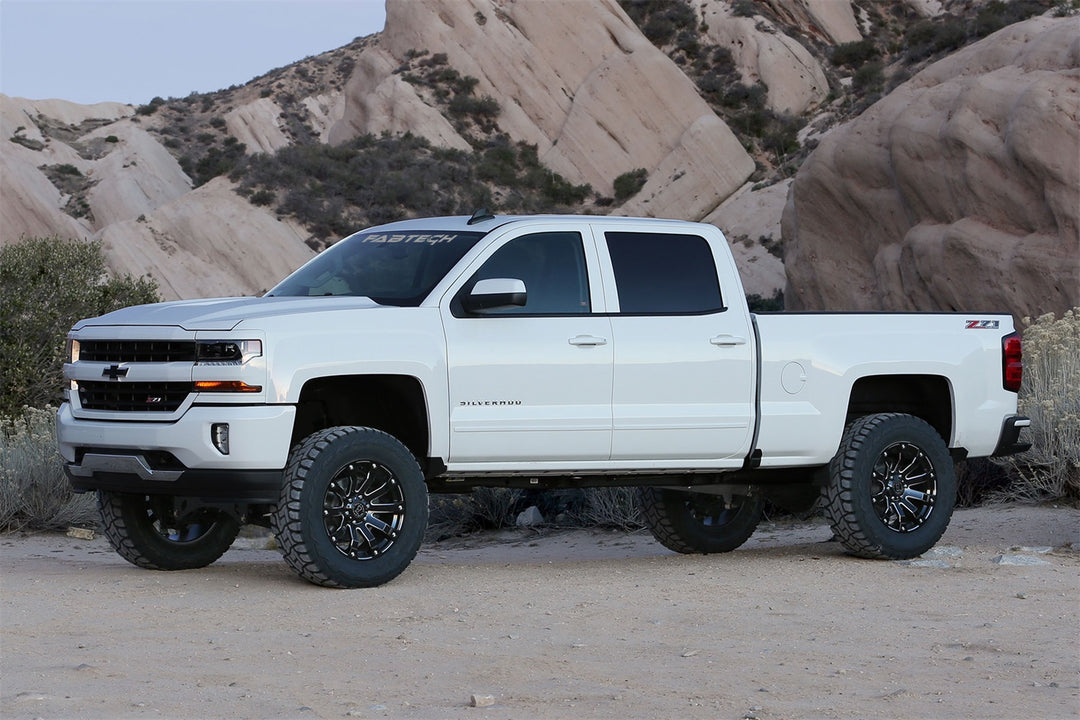 Fabtech Lift Kit with Performance Shocks for 2014-2018 Chevrolet Silverado & GMC Sierra 1500