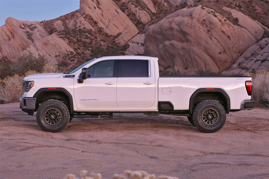 Fabtech K1202DL Performance Lift System with Shocks for Chevrolet Silverado 3500 HD & GMC Sierra 3500 HD