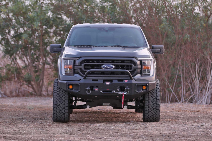 Fabtech Lift Kit with Shocks for Ford F-150 – 6 Inch Suspension Lift System Part K2371