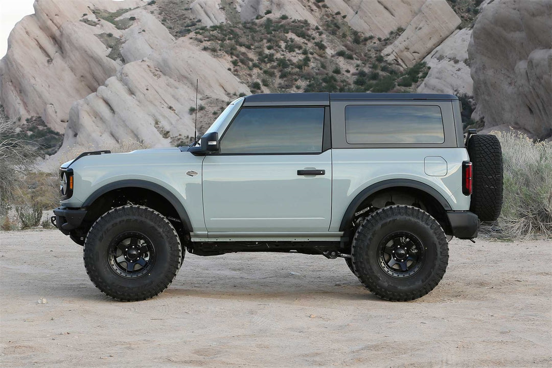 Fabtech Uniball UCA Lift System with Shocks for Ford Bronco (Part K2390DL)