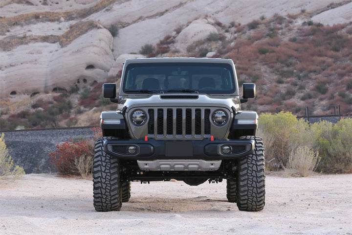 Fabtech Sport II Lift Kit with Shock for Jeep Gladiator Mojave – 2-Inch Lift, 37-Inch Tire Compatibility